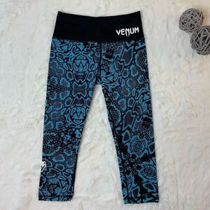 Women’s Venum capri leggings